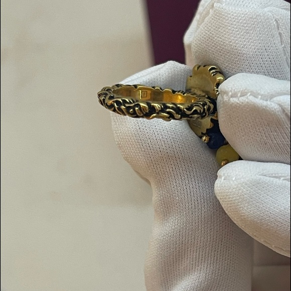 Gucci Lion Head textured ring - Picture 2 of 8